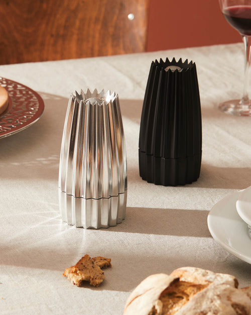 Grind aluminium Pepper, salt and spice mill Alessi 1
