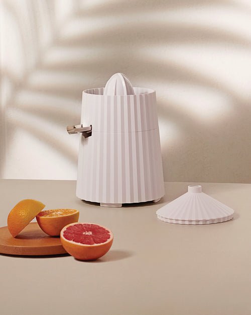 Plissé white Electric citrus-squeezer. European plug. Alessi 2