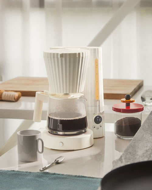 Plissé white Drip coffee maker. European plug. Alessi 9