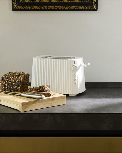 Plissé white Toaster. European plug Alessi 1